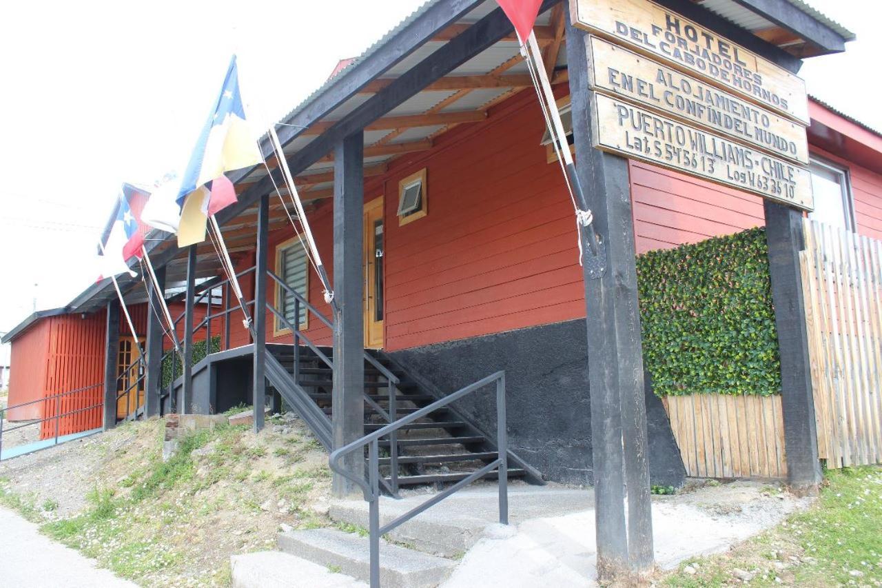 Hotel Forjadores Del Cabo De Hornos Puerto Williams Exterior photo