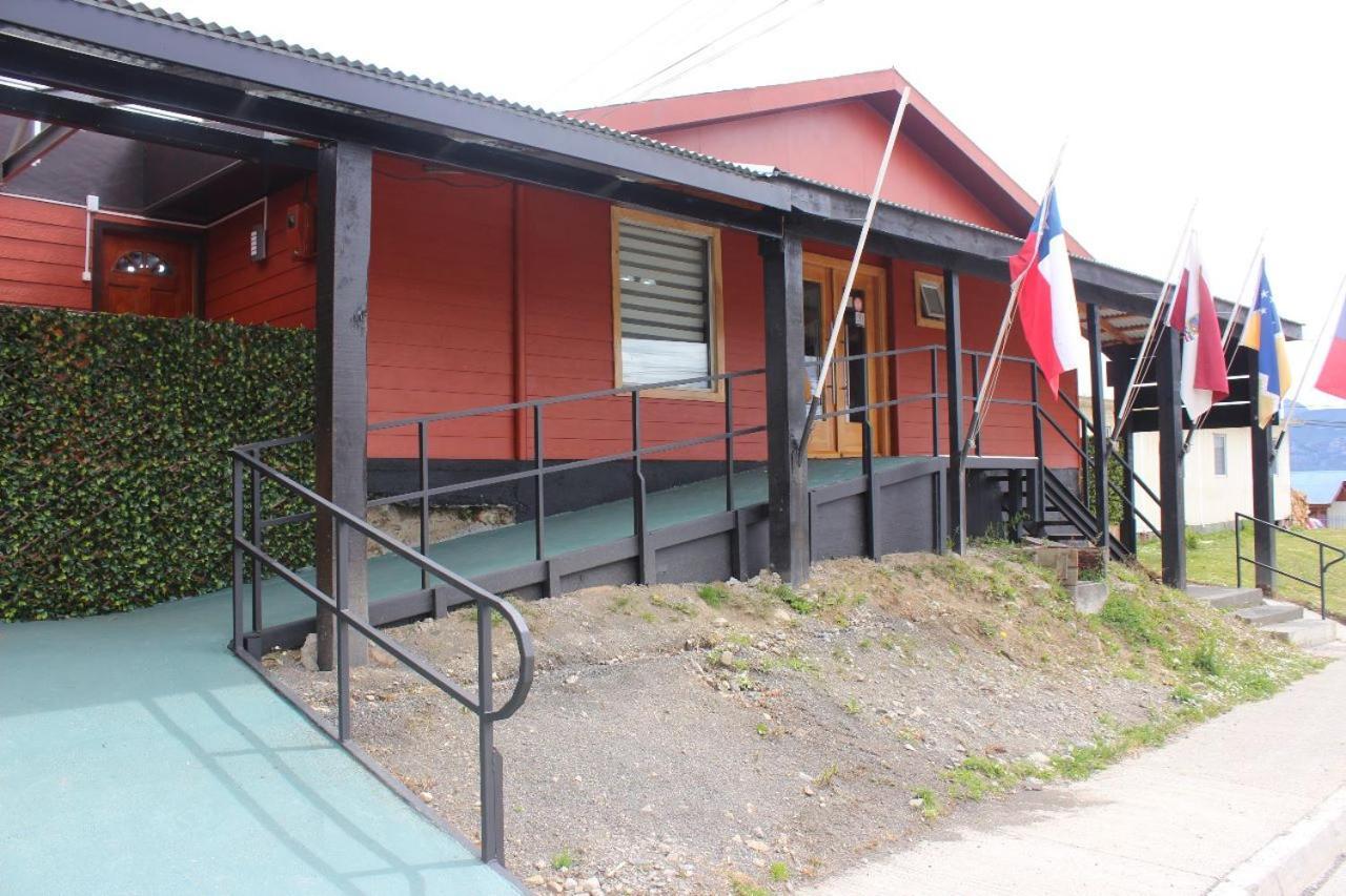 Hotel Forjadores Del Cabo De Hornos Puerto Williams Exterior photo